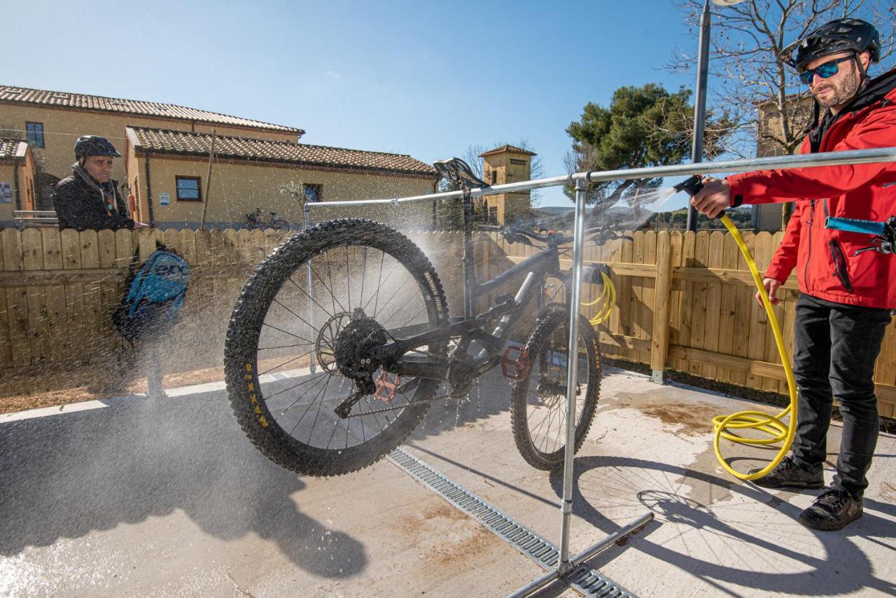 Poggio All'Agnello Sport & Active Holidays Populonia Ngoại thất bức ảnh